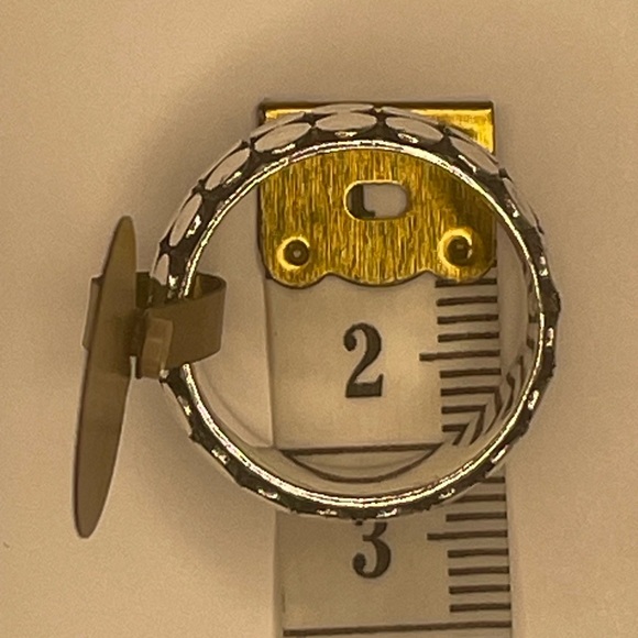 Silver ring - Picture 2 of 4